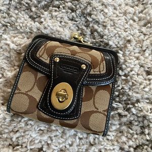 Coach Legacy Signature Wallet